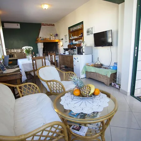 Komfortable Mit Terrasse In Bidol * Makarska